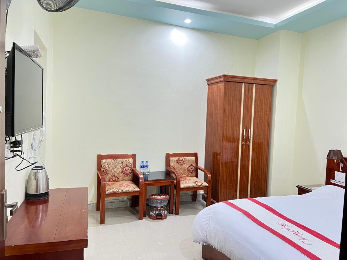 Huy Hoang Hotel Dong Van  Eksteriør billede